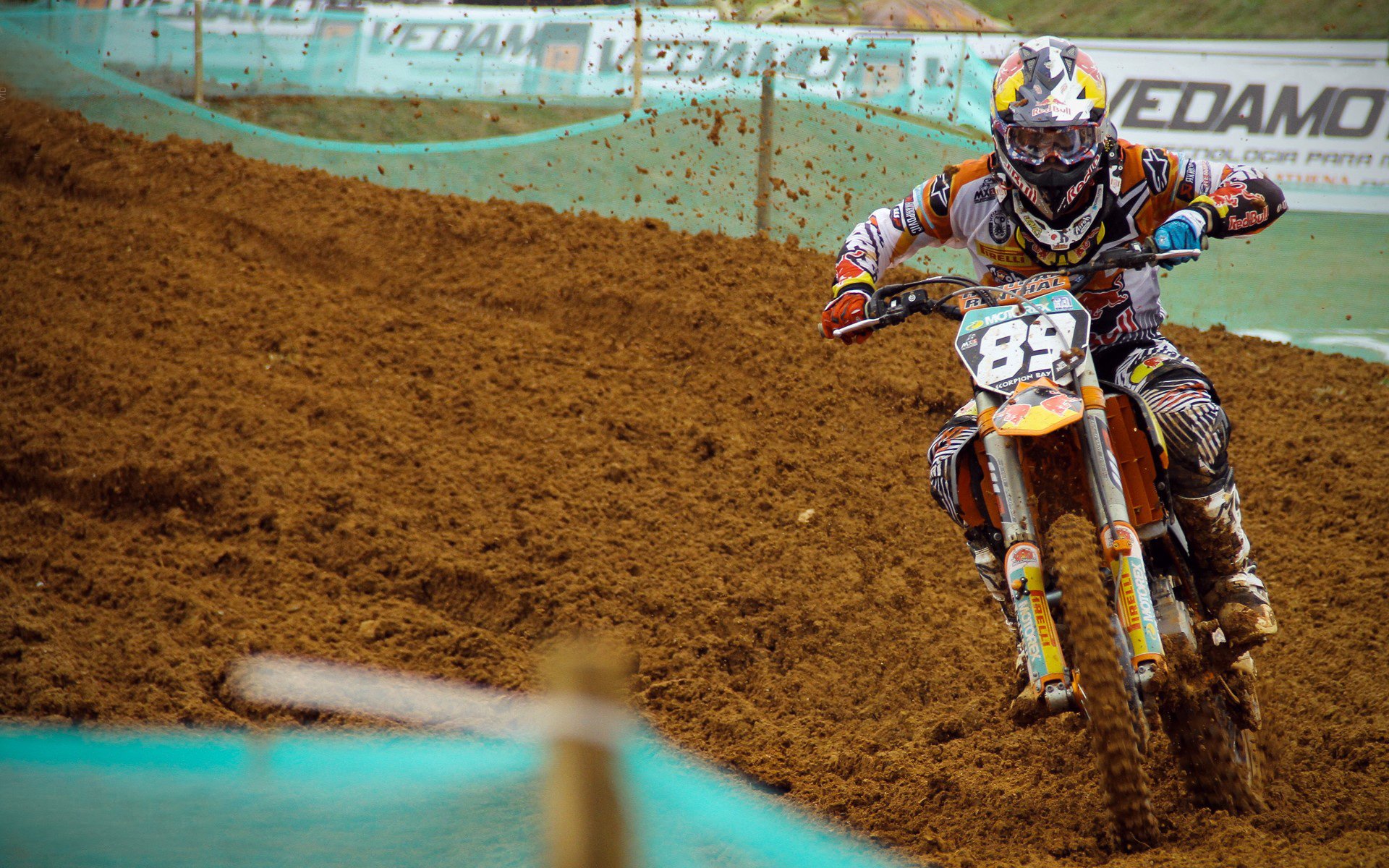 英超争冠白热化，曼城、阿森纳、利物浦上演终极对决