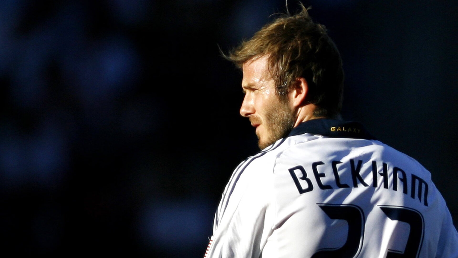 英超争冠白热化，曼城、阿森纳、利物浦上演终极对决